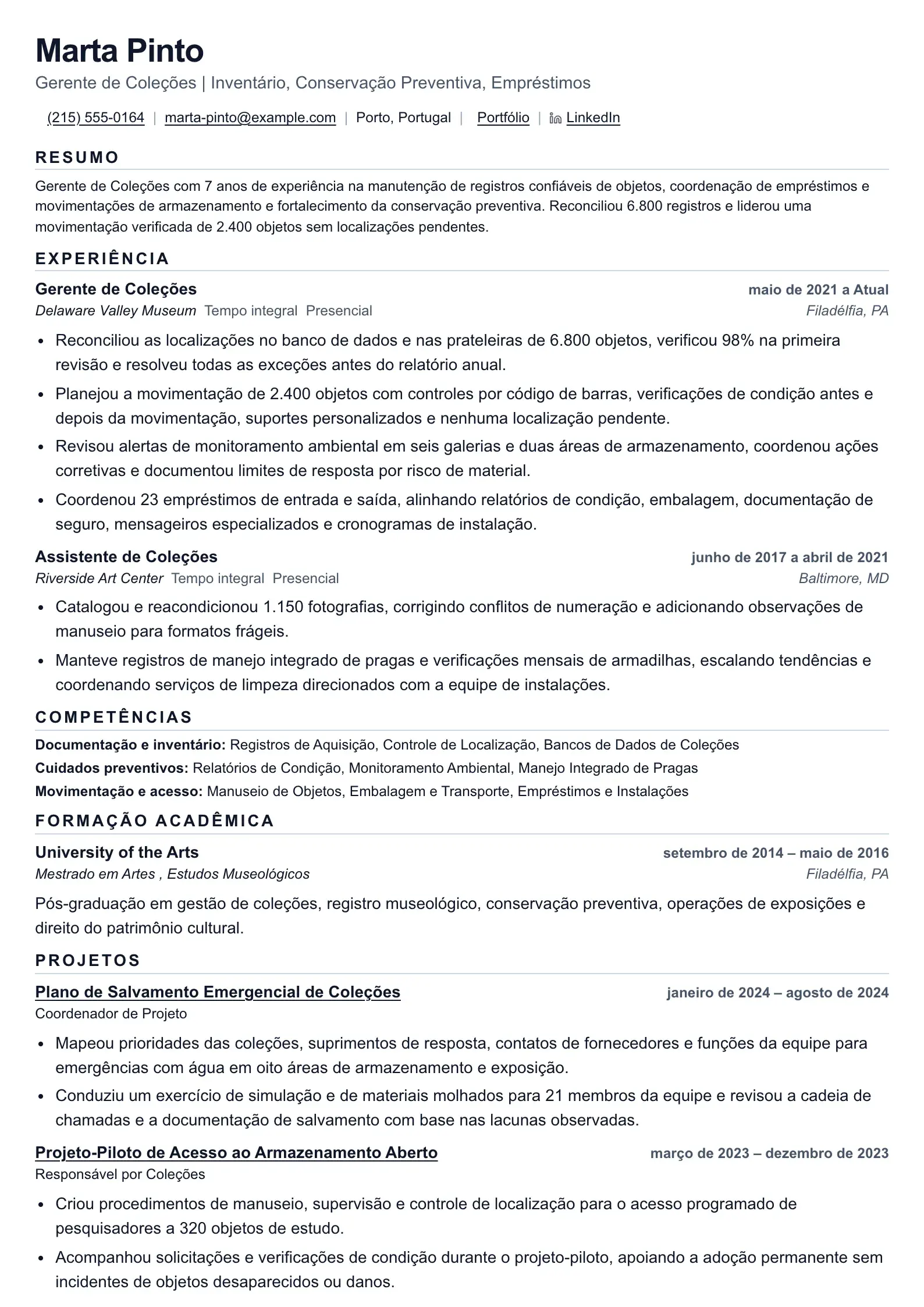 Use este modelo de currículo para candidaturas a gerente de coleções